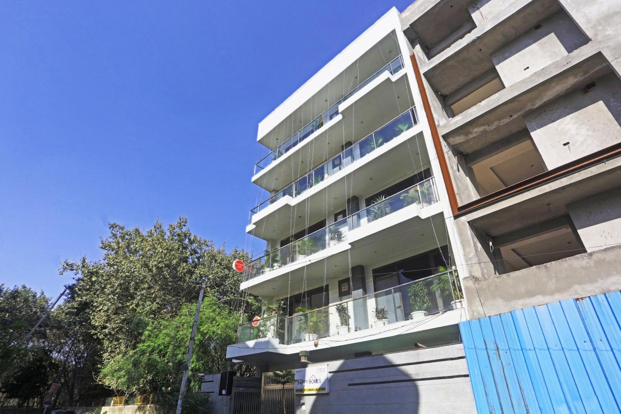 Hotel Aerostar Gold - Opposite Max Healthcare デリー エクステリア 写真